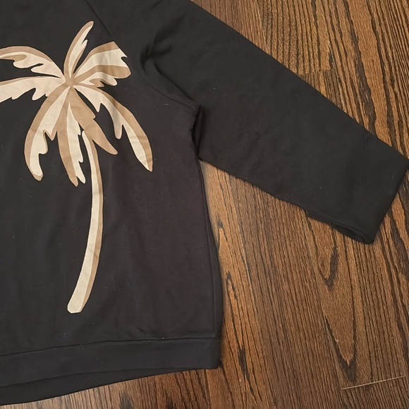 Onia Round Neck Graphic Pullover - Picture 7 of 9